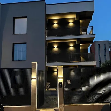 Park Boutique 아파트 크라이오바